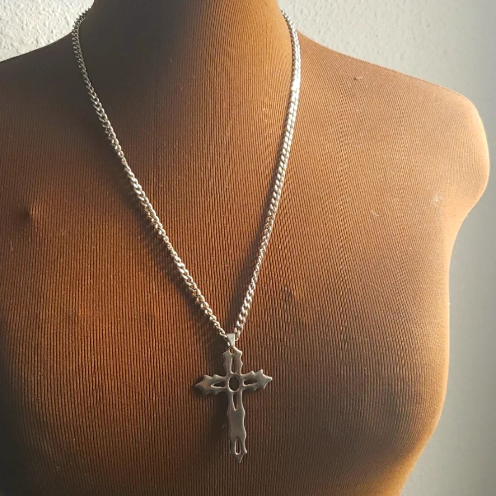 FASHION NECKLACE - Picture 1 of 2